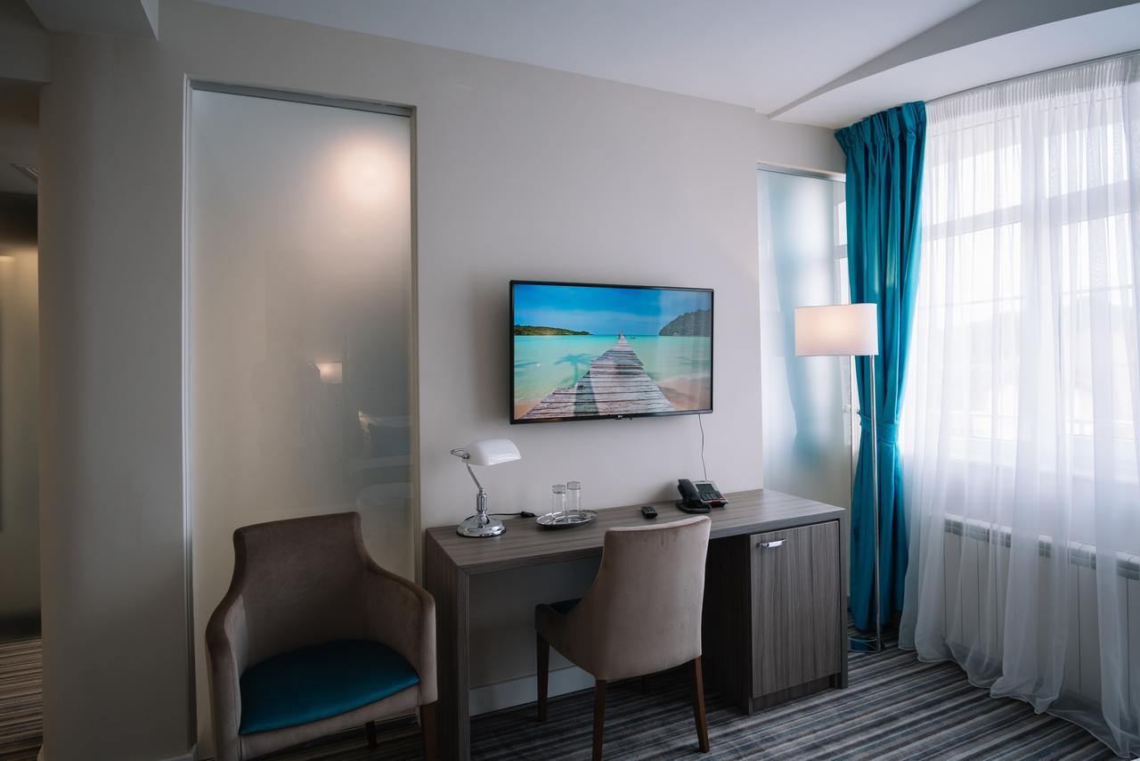 Norm Hill Hotel Cluj-Napoca Ngoại thất bức ảnh