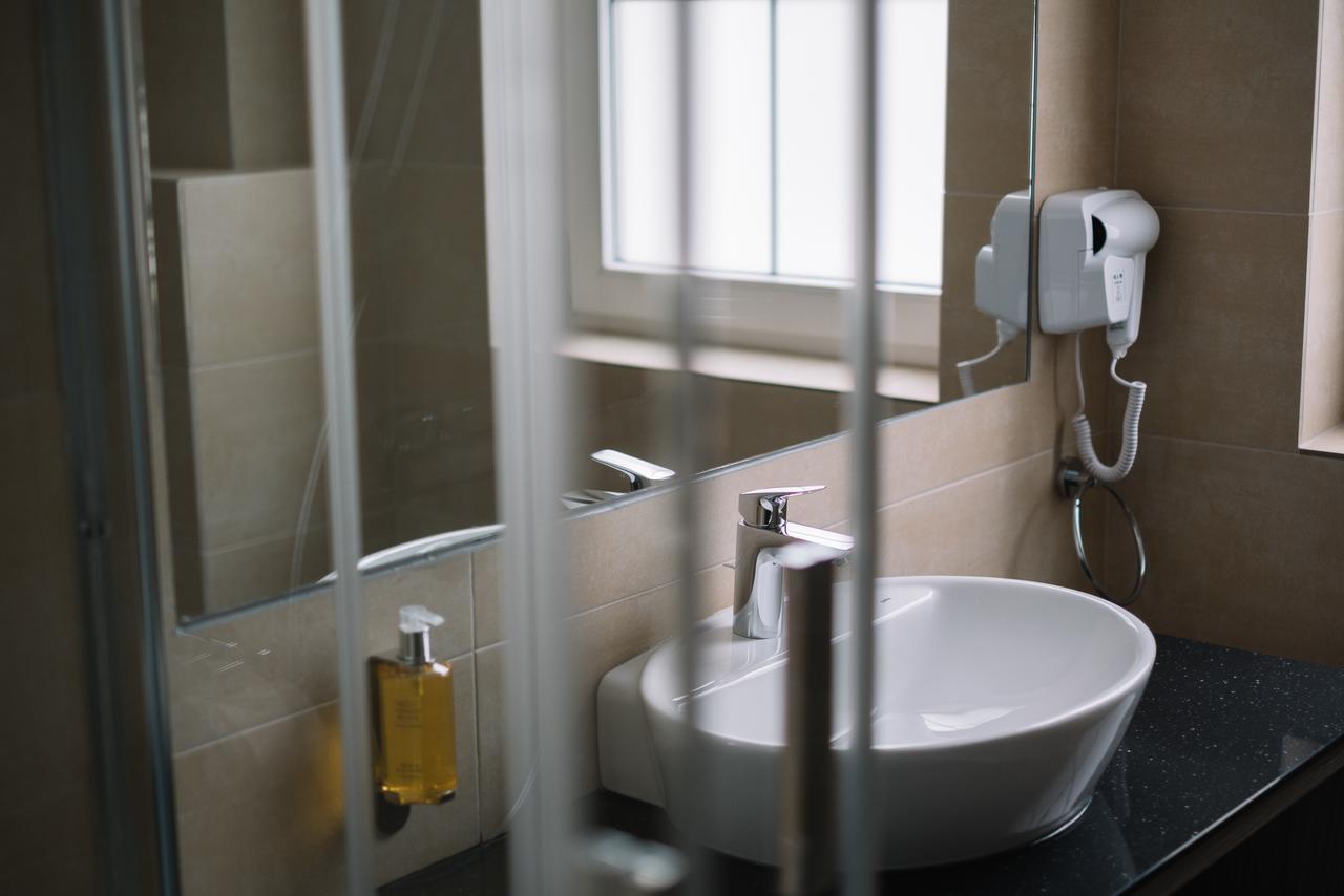 Norm Hill Hotel Cluj-Napoca Ngoại thất bức ảnh
