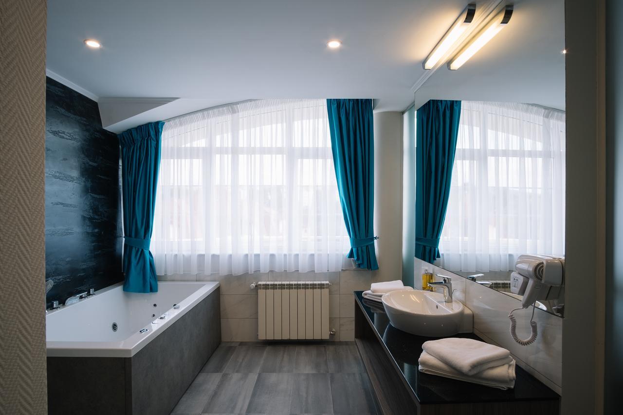 Norm Hill Hotel Cluj-Napoca Ngoại thất bức ảnh