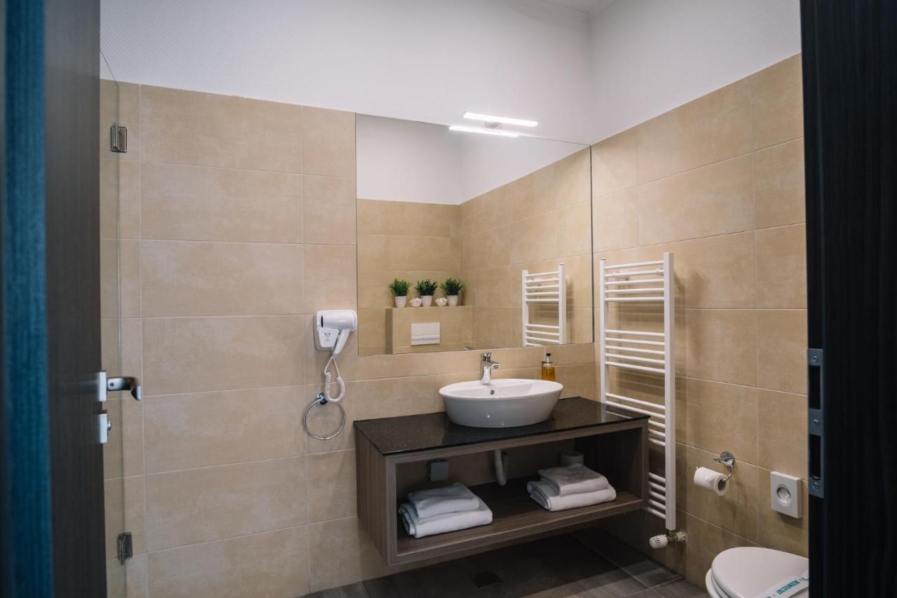 Norm Hill Hotel Cluj-Napoca Ngoại thất bức ảnh